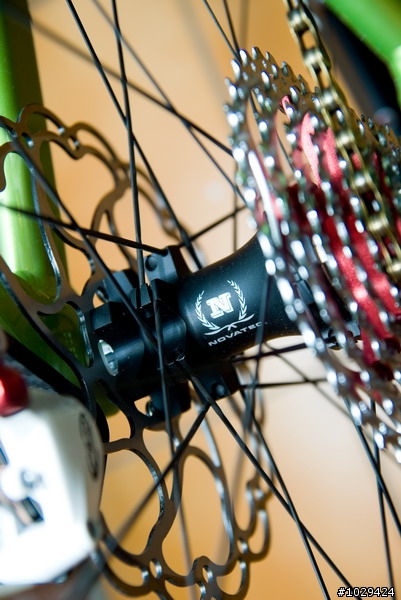 {分享}自組CANNONDALE登山車心路歷程.圖特多喔