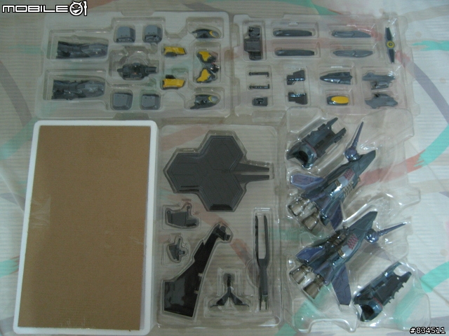 [開箱分享] Macorss_F   VF-25S  裝甲背包型式  DX超合金版 (9/2完結)