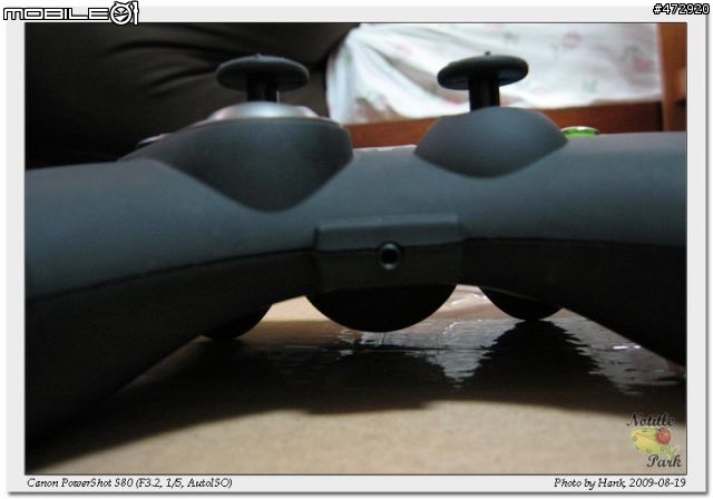 Saitek Cyborg Rumble Pad 開箱與小小使用感想