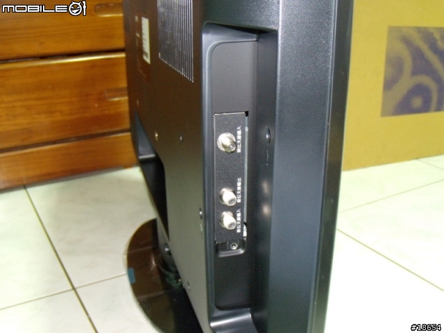 [開箱文] BENQ SK3242 32吋Full HD液晶電視,內建HIHD數位視訊盒