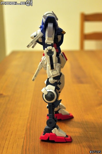 [真的是傷眼的分享] 天使的進化: 1/100 Gundam Exia V.S. MG Gundam Exia (圖多)