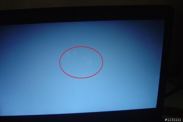 Acer 3810TG LED 背光螢幕出現亮區