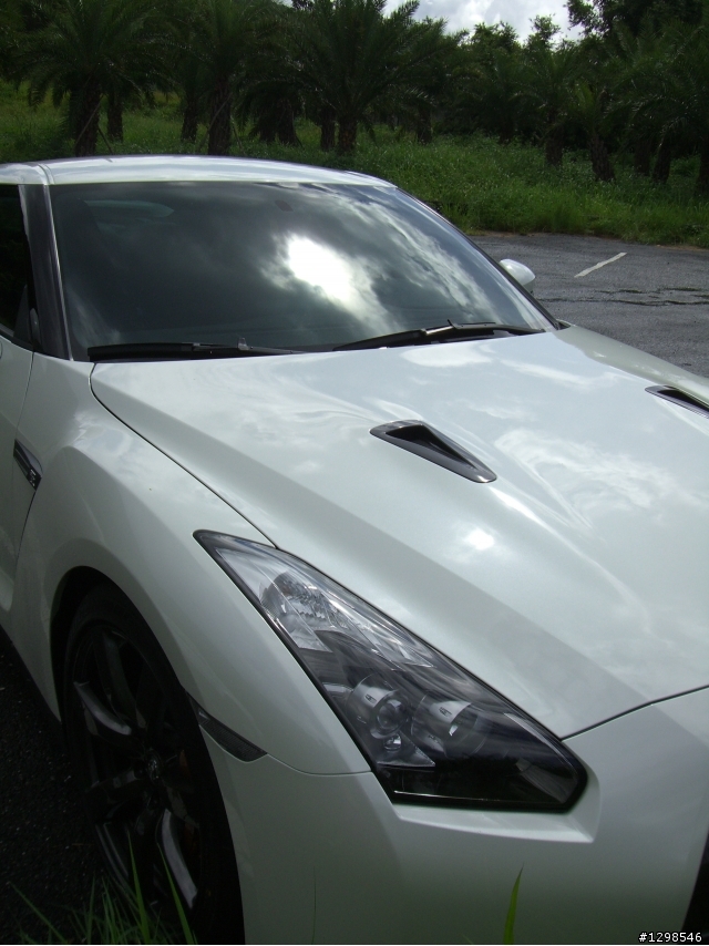 莫內巧遇戰神 GTR R35