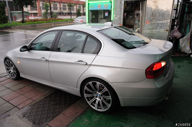 第一換335I-4門改M3選配19吋框&碼牌CSC3開箱照