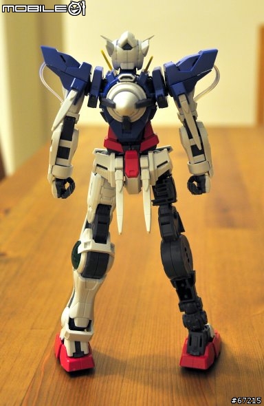 [真的是傷眼的分享] 天使的進化: 1/100 Gundam Exia V.S. MG Gundam Exia (圖多)