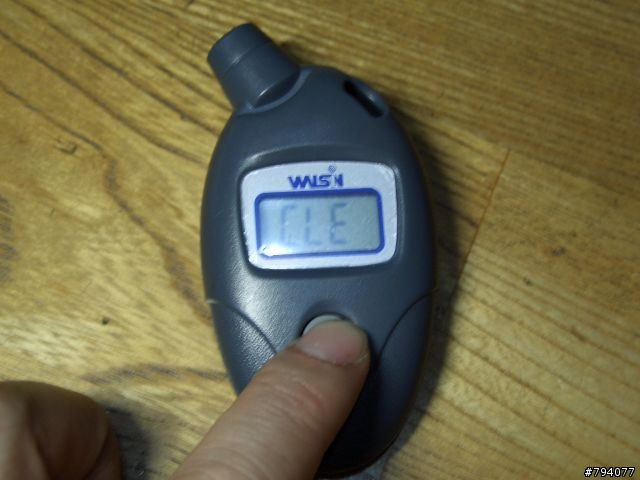 便宜小玩意分享-電子胎壓計(35樓有重要提醒喔)