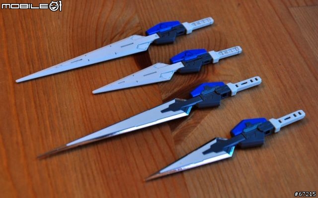 [真的是傷眼的分享] 天使的進化: 1/100 Gundam Exia V.S. MG Gundam Exia (圖多)