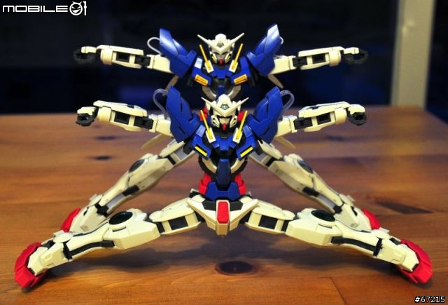 [真的是傷眼的分享] 天使的進化: 1/100 Gundam Exia V.S. MG Gundam Exia (圖多)