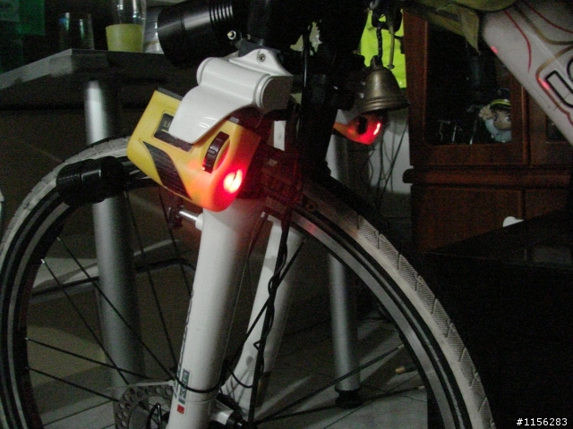 自製紅光車道夜間用