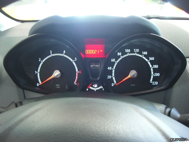 Fiesta Trend 1.4 賞車照70P