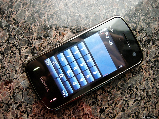 N97i？N[]kia N97i簡易開箱分享