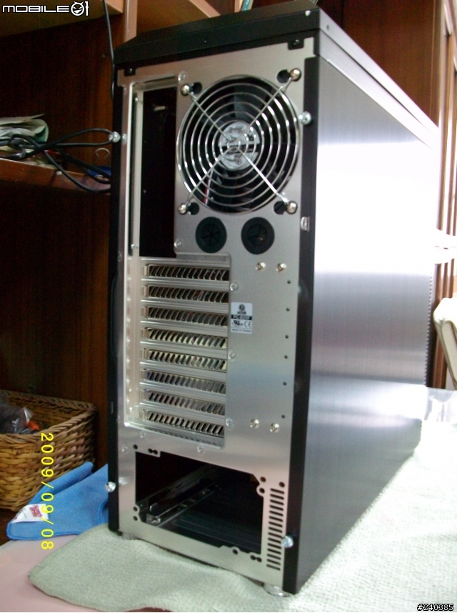 [簡易開箱] 聯力PC-B25F