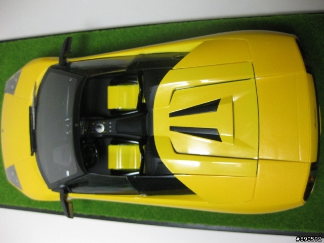 LAMBORGHINI 敞篷『發表』