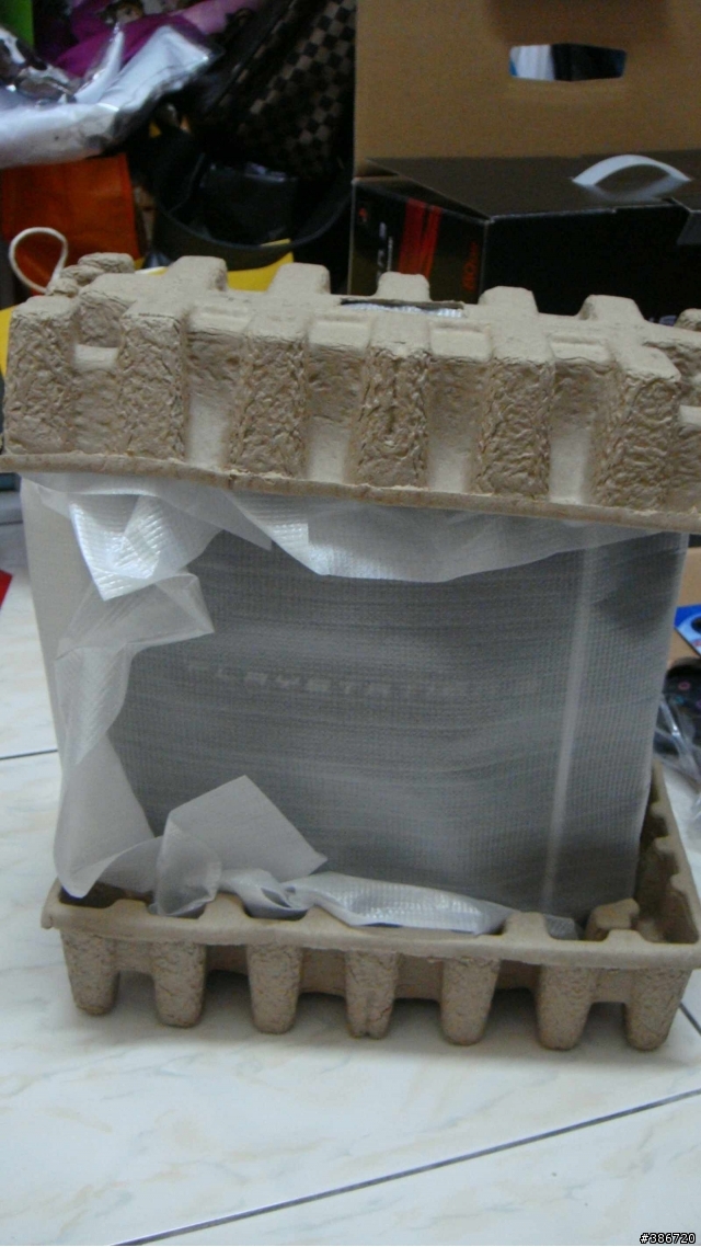 單純分享{胖80g}搭上末班車..『不知道是好還是壞？』走質感路線？{9月22日更新:27吋螢幕,日版遊戲...小朋友賣光光~"~}