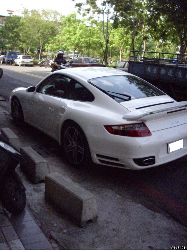 高雄街拍-Porsche 997turbo & Cayenne turbo S