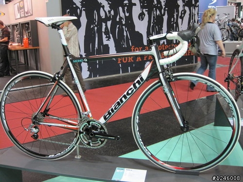 搶先看！！！ 2010 Bianchi 歐展新車照！