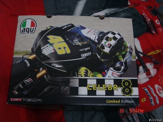 [純開箱文]AGV GP-TECH ROSSI 8次世界冠軍 冠軍帽入手