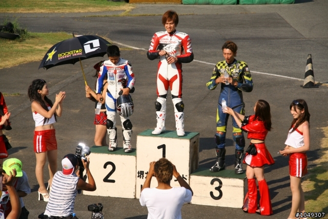 能拿下日本MOTO CHAMP 冠軍可是不容易的!!