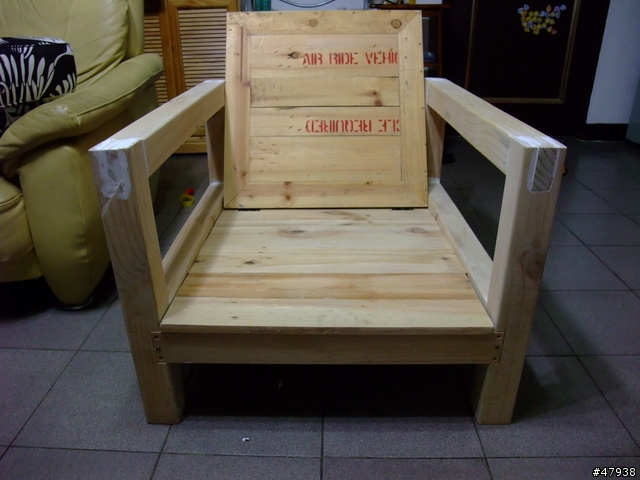 自找麻煩之單人木沙發DIY