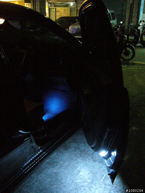 省錢大作戰 DIY 車內氣氛燈,不必花大錢