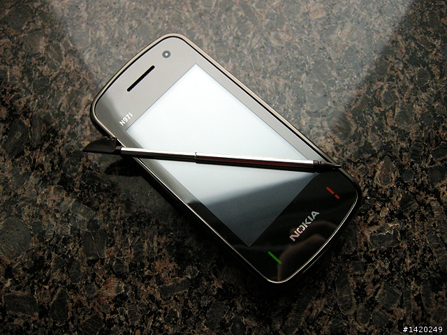 N97i？N[]kia N97i簡易開箱分享