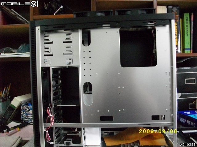 [簡易開箱] 聯力PC-B25F