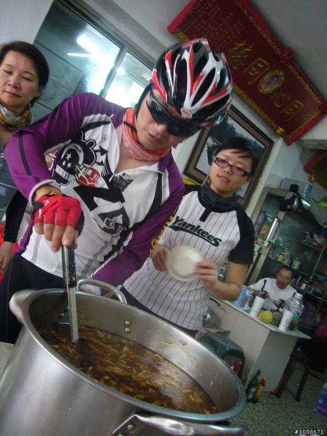 ［遊記分享］吃漢團之靈嚴寺年度蛋黃酥半日遊－凡骨篇