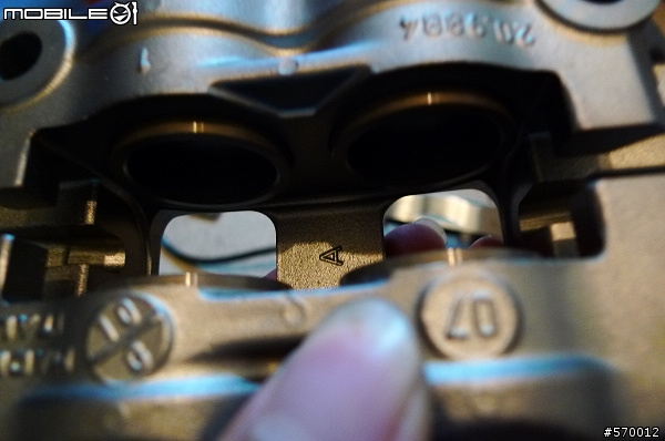制動--神兵利器--Brembo一體成形輻射卡鉗+FREN TUBO 碳纖維油管