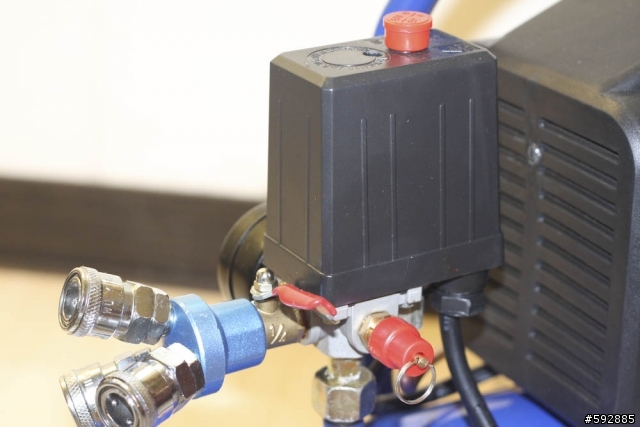 [分享]平價空壓機一台