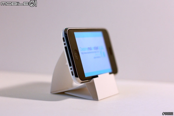 【強力推薦】iphone and itouch paper stand / dock 折紙支架