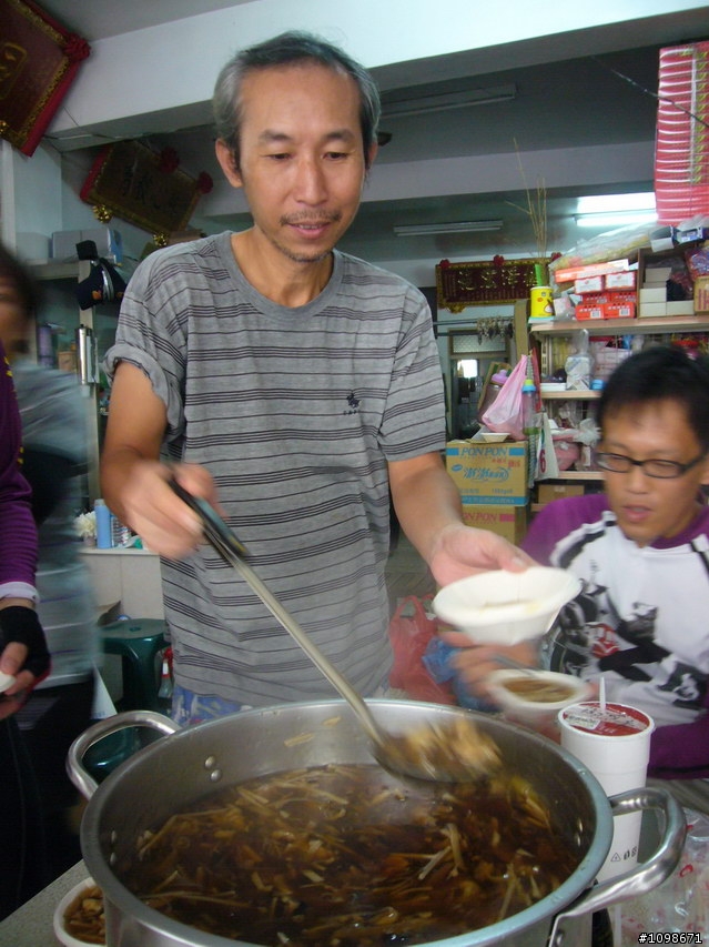 ［遊記分享］吃漢團之靈嚴寺年度蛋黃酥半日遊－凡骨篇