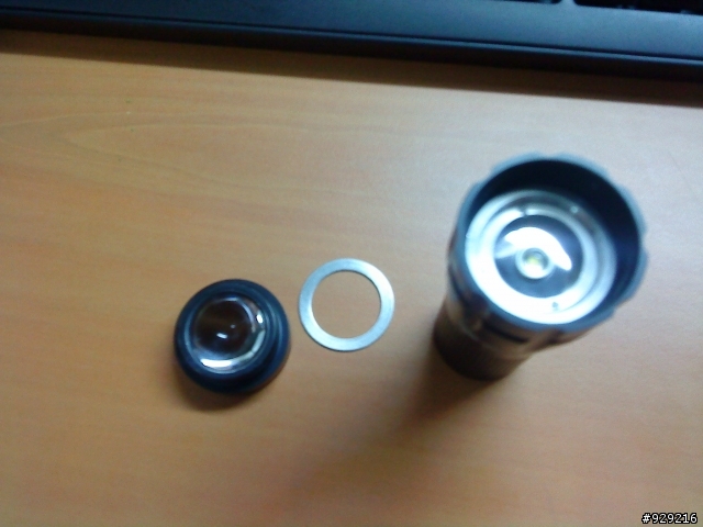 第3代旋轉變焦手電筒不負責任開箱文