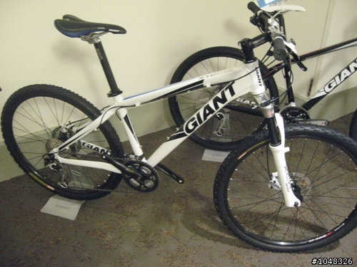 2010 Xtc SE2, Comp2真是超值 不漲反降 用料還升級(怎麼跟公路車相反)