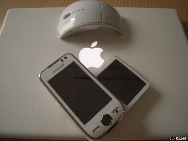 白色Mac.Ipod.Arc與S8000敗家入手啦