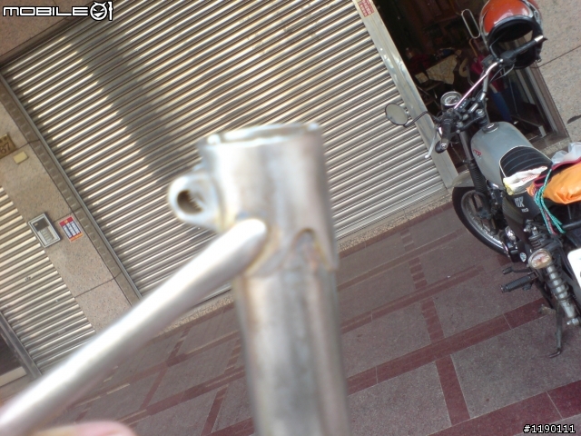 有人可以幫我找找這台車架的身世嗎?(重新完工..)