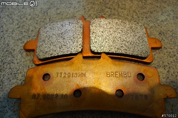 制動--神兵利器--Brembo一體成形輻射卡鉗+FREN TUBO 碳纖維油管