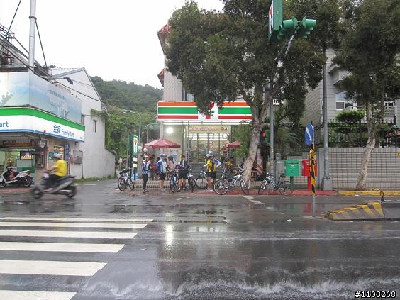 2009/09/13 冷水坑 約騎天候不良取消.........09/16 補課完成!!