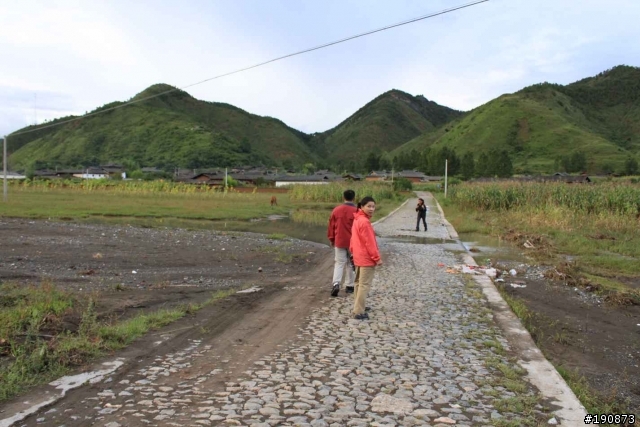 [遊記] 從地獄走向天堂的路 第三天 瀘沽湖→永寧溫泉村
