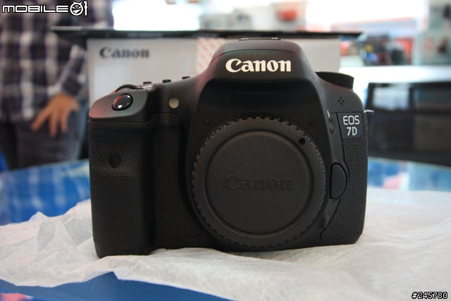 [快速開箱]EOS 7D