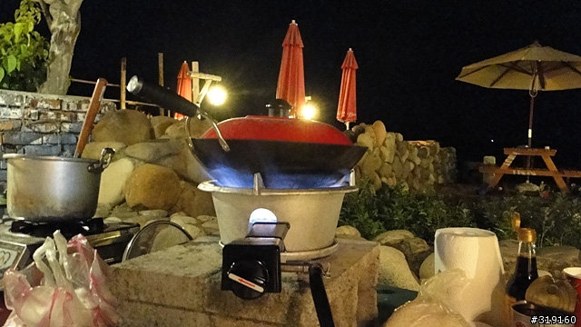 沙灘、音樂、熱炒、啤酒  夏夜晚風(玩瘋)PART2...