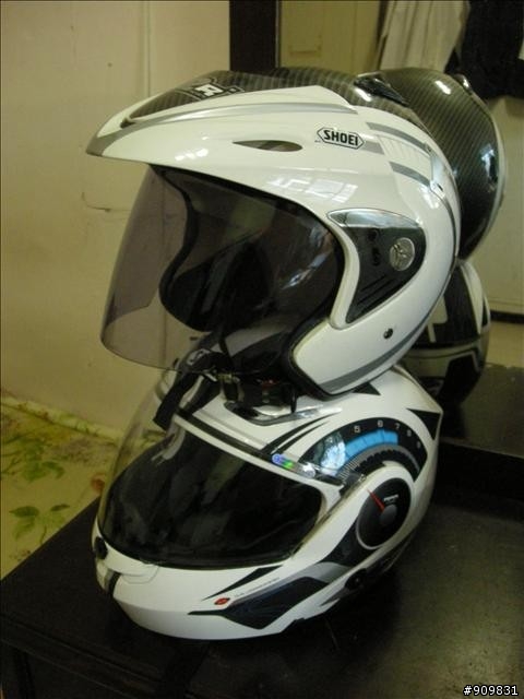 [開箱?] SHOEI? ZEUS? 3000a是誰出的?