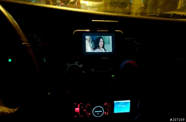 [開箱]Alpine X305與iphone 3GS車用行動影音