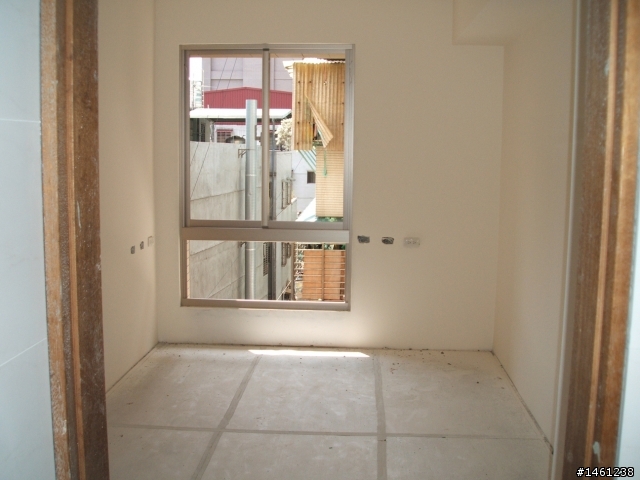 拜託！請幫我看看此風水！