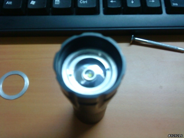 第3代旋轉變焦手電筒不負責任開箱文