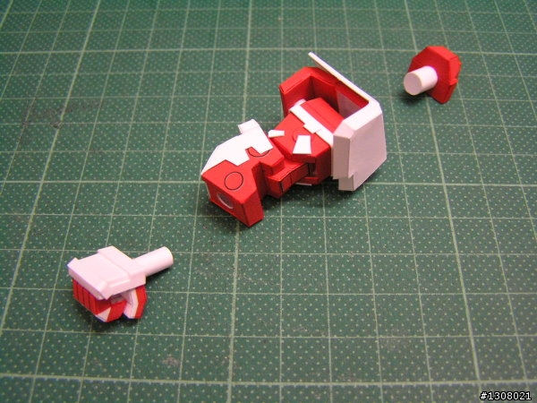 SD紅色異端鋼彈紙模製作(圖多)