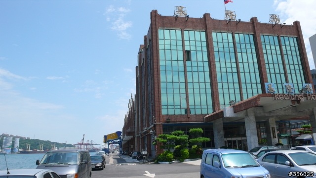 [遊記] 單車基隆東西岸經典行-觀看麗星郵輪進港+基隆燈塔.....