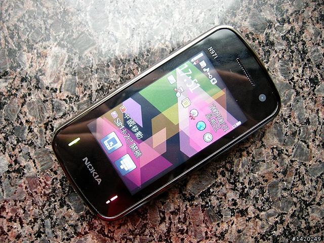 N97i？N[]kia N97i簡易開箱分享