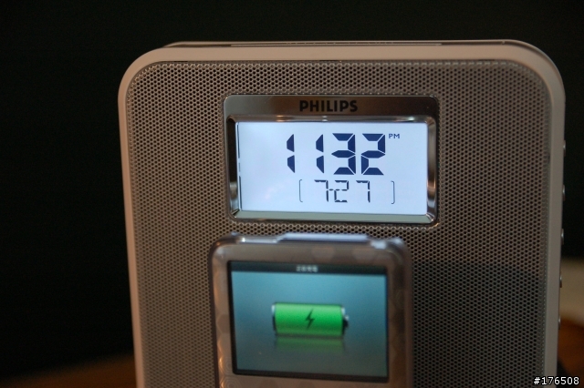「分享」好用的ipod多媒體鬧鐘收音機喇叭(可惜不支援3ＧＳ充電)