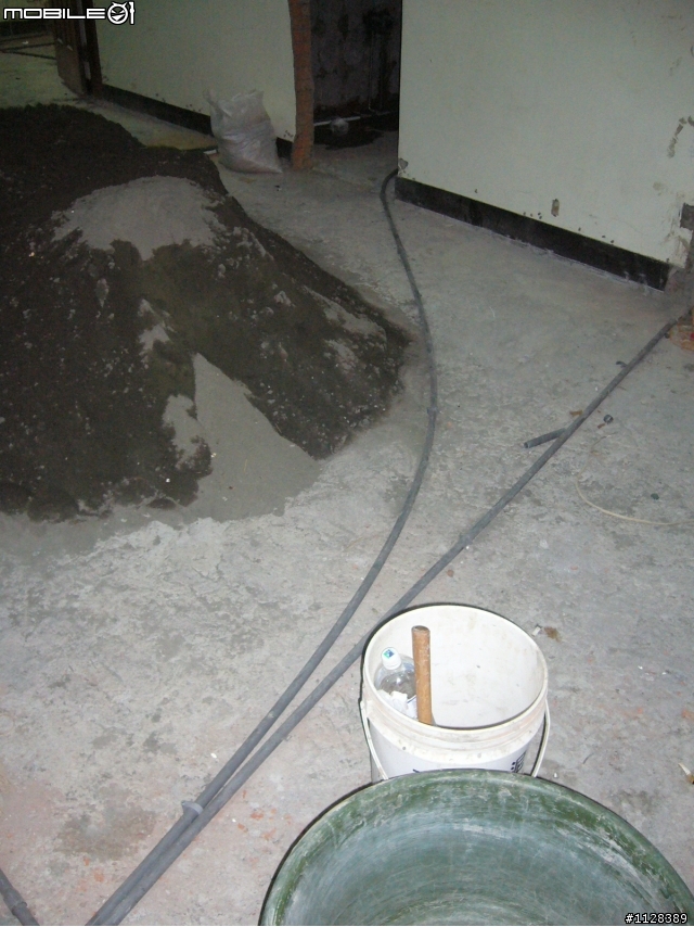 [急]冷氣排水管的問題