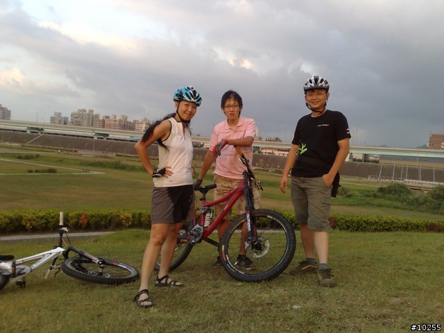 北台灣offroad不務正業 之 悠閒河濱
